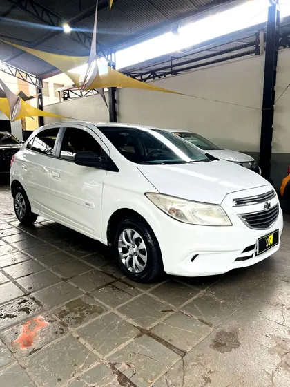 Chevrolet Onix 1.0 Mpfi Lt 8v Flex 4p Manual