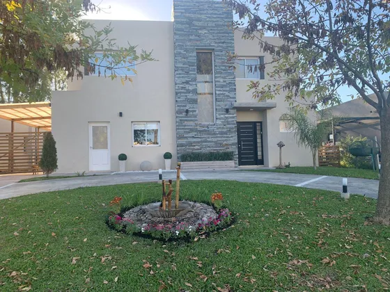 Casa En San Eduardo, Pilar Del Este.
