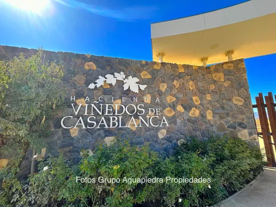 Parcela Al Interior Del Condominio Y  Con Algunos Extras!!