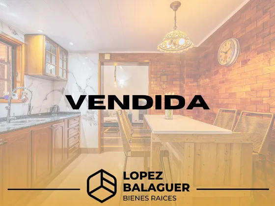 Casa 3 Dormitorios , Quincho Pileta , Apto Credito   - Ciudad Evita