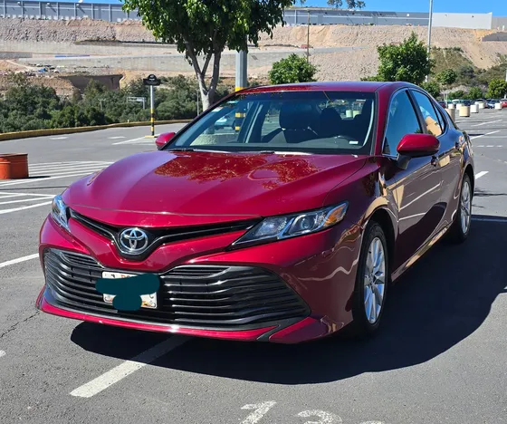 Toyota Camry 2.5 Le At