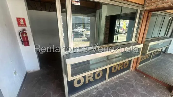 Mp En Alquiler Local Comercial En La Av Bolivar Centro De Valencia