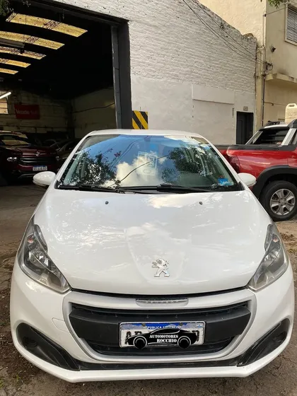 Peugeot 208 1.6 Active