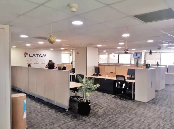 Gran Oficina En Planta Libre, Estado / Santiago Centro