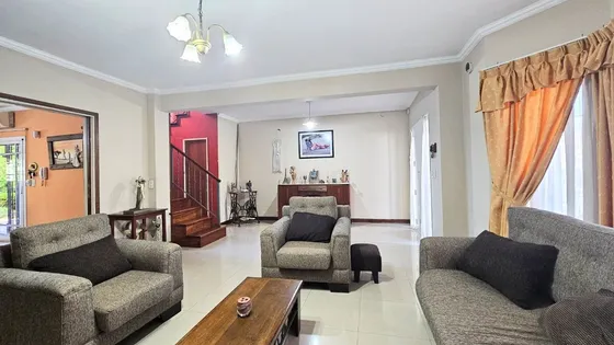 Venta Casa 5 Ambientes  San Justo Con Taller