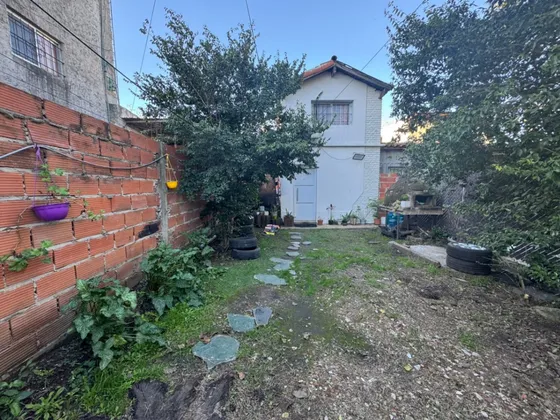 Departamento 2 Amb. Tipo Dúplex  En Alquiler C/ Cochera Y Pileta En José C. Paz