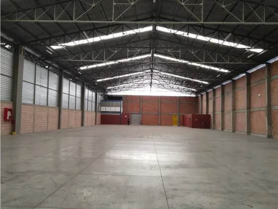 Bodega De 975m2, Madrid, Parque Industrial 