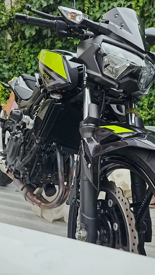 Kawazaki Z400