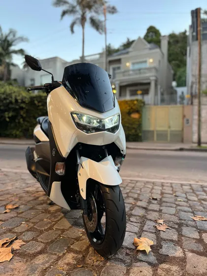 Yamaha N-max 155, 2023, Casi 0km.