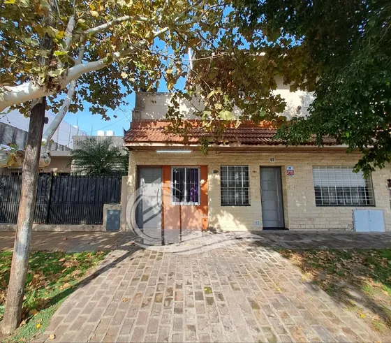 Chalet Ph En Quilmes Oeste.- Nuevo Valor -