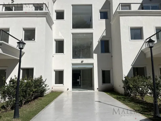 Venta Depto 2 Amb Entrepiso Aston Village