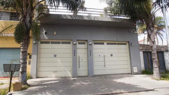 Venta  Galpon Con Oficinas  Y Propiedad 4amb Lanús