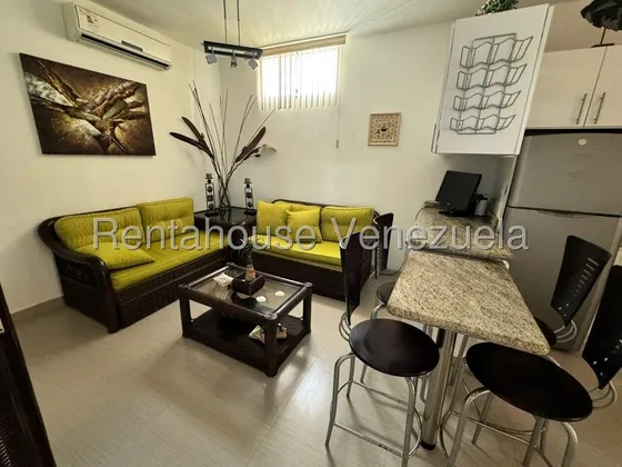Yonny Silva Rentahouse Vende Hermoso Apartamento En Tucacas Rcys 25-8642