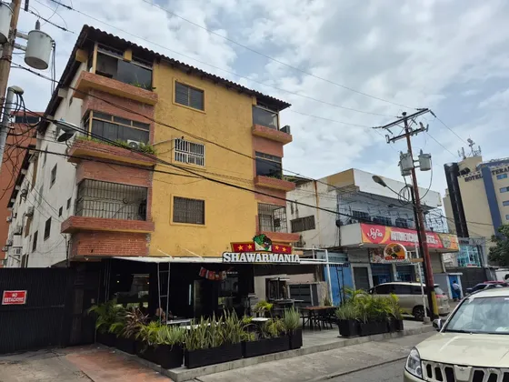 En Alquiler Cómodo Y Céntrico Apartamento En C.r El Rocio