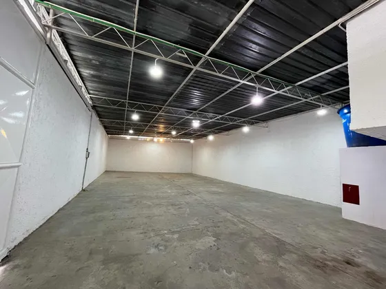 Alquilo Galpón Industrial De 250 M2, Ref. 1.200 - Las Minas