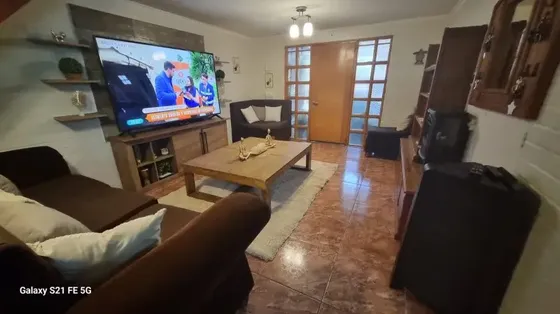 Venta- Hermosa Casa 5d2b En Puente Alto!!!