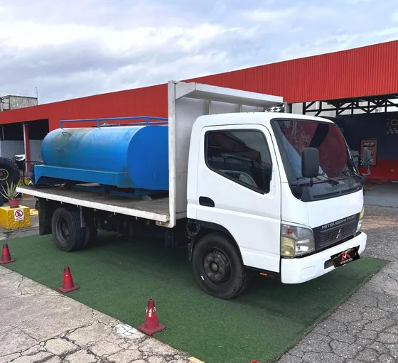 Mitsubishi Canter Fe84d