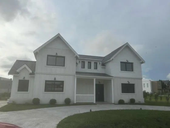 Casa En Venta - 5 Dormitorios 4 Baños - Cochera - 630mts2 - Mar Del Plata