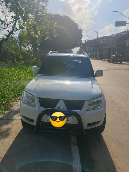 Mitsubishi Pajero Tr4 2.0 Flex Aut. 5p
