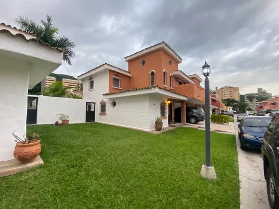 Casa En Conjunto Cerrado Trigal Piedras Pintadas, Valencia, Carabobo