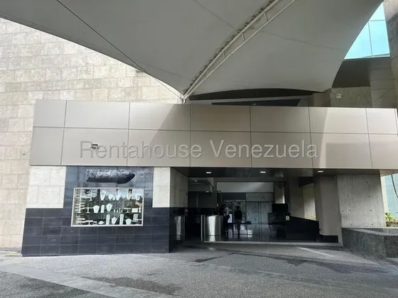 Lista Para Ocupar Oficina En Un Edificio Moderno En Venta En Macaracuay. Fabiola. Mls #25-24704 