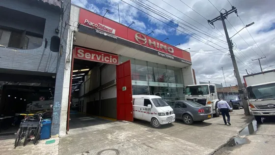 Venta Vitrina Bodega Comercial Bogotá, Americas