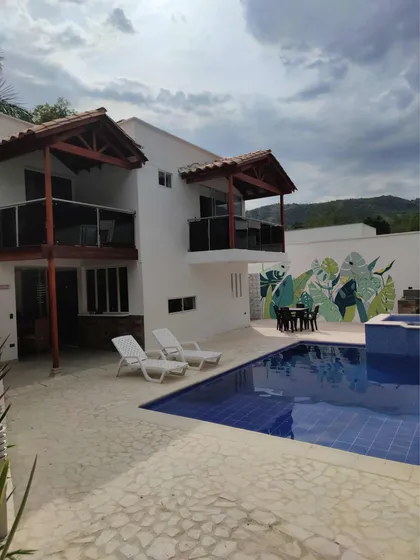 Cabaña En Santa Fe De Antioquia De 243m2