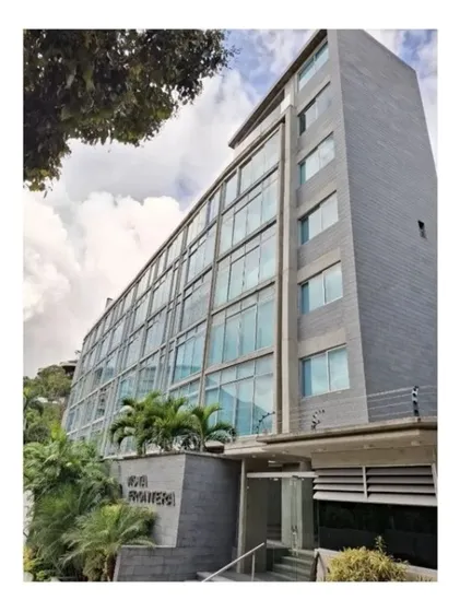 Hermoso Apartamento En Alquiler Lomas De Las Mercedes 2.200$