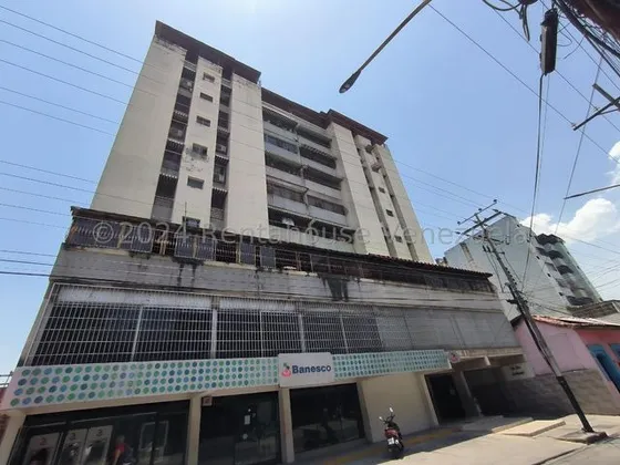 Apartamento En Venta Ubicado En El Corazón De La Victoria - Aragua 25-12815 Mfc