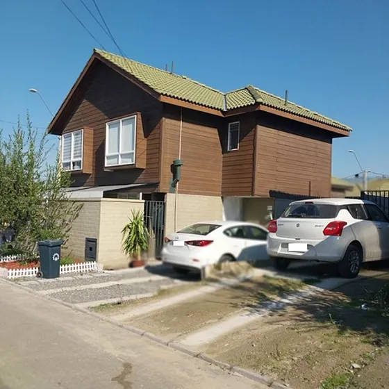 Arriendo De Casa En Cond. Chacra San Pedro I