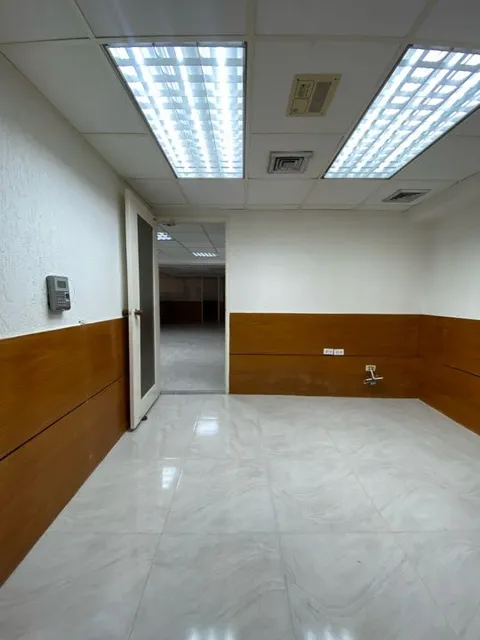 Oficina Para Alquiler En Los Dos Caminos  #2326