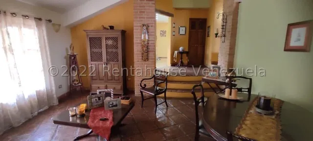 Excelente Casa Muy Bien Distribuida En Venta En El Hatillo Con Clima De Ensueño. Gi