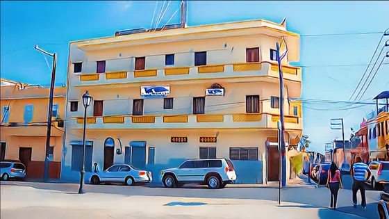 En Venta Aparta Hotel En La Zona Colonial De 17 Habitaciones Edificio De 3 Niveles Con Zotea Para Recrear Un Ambiente 