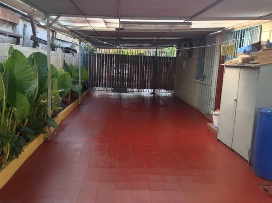 Se Vende Amplia Propiedad En San Joaquin