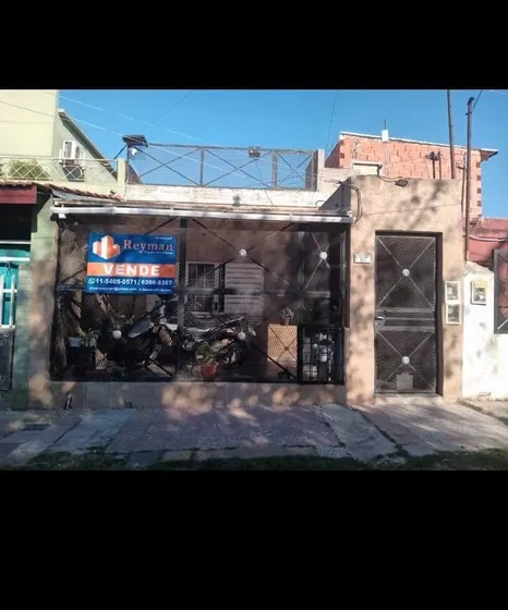 Se Alquila Casa En Isidro Casanova
