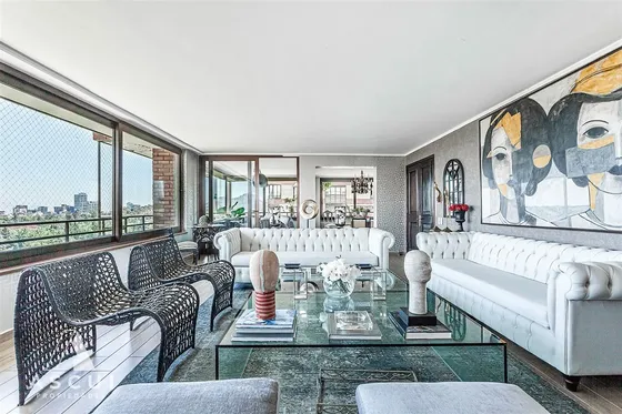 Departamento En Venta De 3 Dorm. En Vitacura