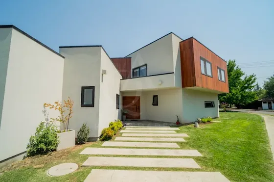 Casa En Venta En Jardín Esmeralda, Talca