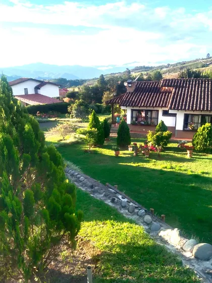 Casa Campestre Estilo  Suizo Cerca A Cali