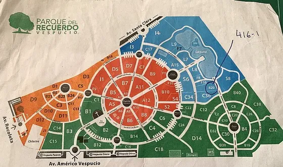 Américo Vespucio 555, Parque Del Recuerdo, Cap 8 Sepulturas