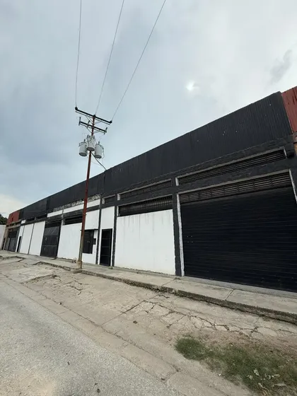 Se Vende Galpon Sector El Tierral. Maracay