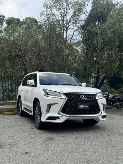 Lexus Lx 5.7 570