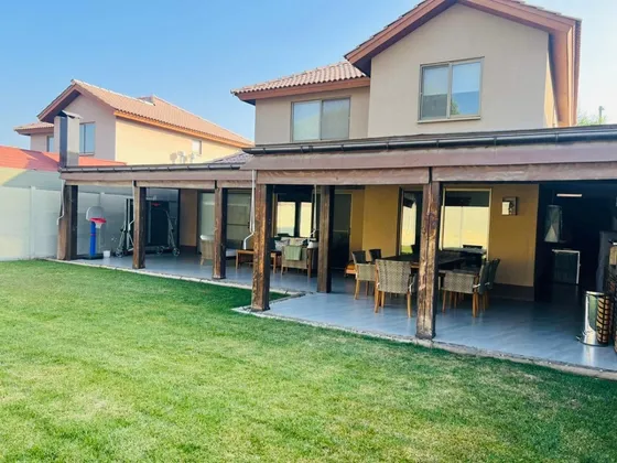 Se Arrienda Casa 3d, 3b, Jardín Formado Y Quincho
