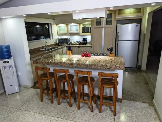 Yuraima Segura Vende Casa En Urb. Lomas Del Este Valencia Estado Carabobo