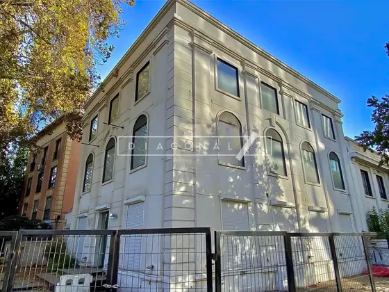 Local Comercial En Arriendo En Providencia