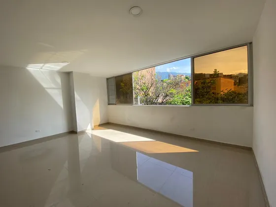 Se Vende Oficina Comercial, Calasanz, Medellín, Antioquia