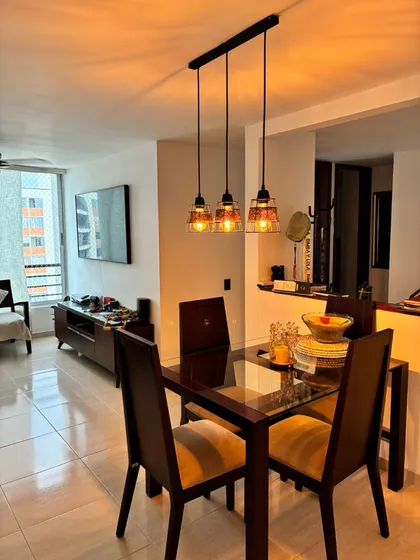 Se Vende Apartamento Prados Del Norte. Cerca De Todo Y Con L