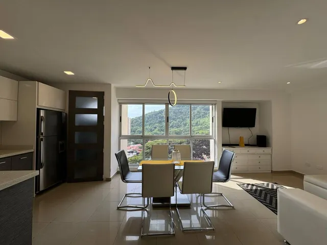 Venta De Exclusivo Apartamento En Resd Utila El Parral