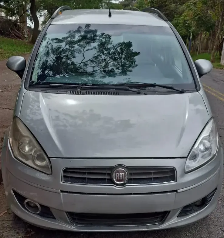 Fiat Idea 2012 1.6 16v Essence Flex Dualogic 5p Fiat Idea 2012 1.6 16v Essence Flex Dualogic 5p