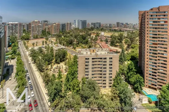 Departamento En Venta De 2 Dorm. En Las Condes