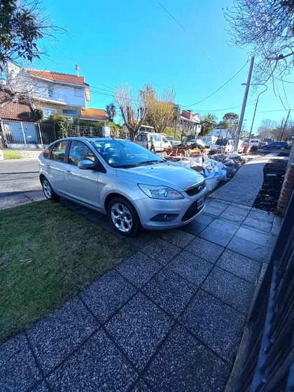 Ford Focus 2 2.0 Ghia At